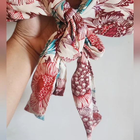 NWT Tugboat Anthropologie Floral Print Tie-Front Blouse - Picture 4 of 5
